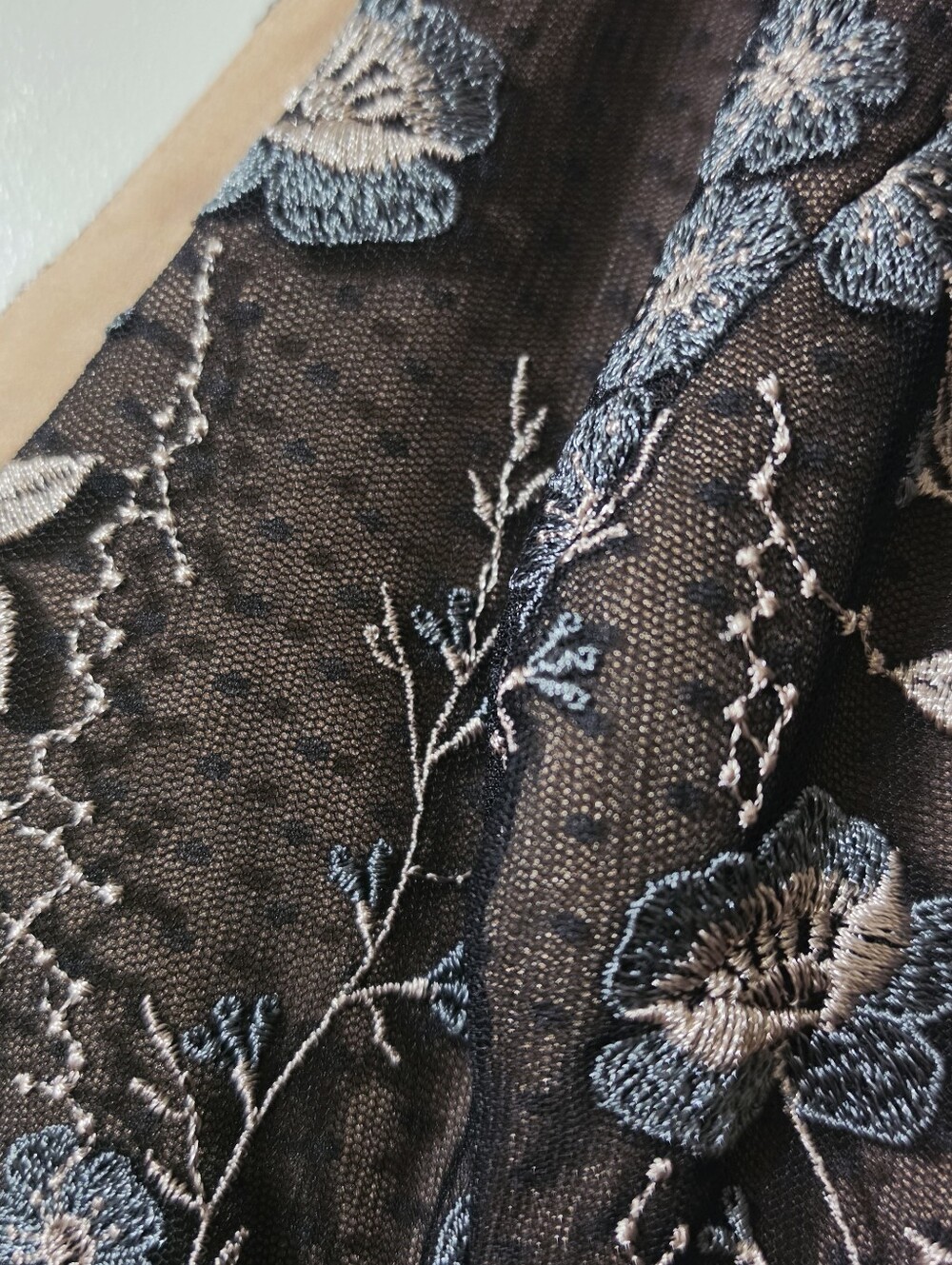 Dress the Population NWT Black Floral Embroidered Midi Dress V-Neck Cocktail  L - Picture 2 of 5